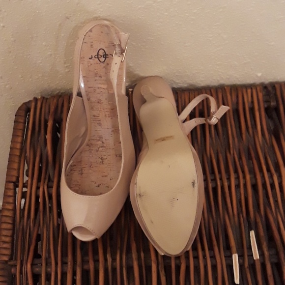 Shoes - Picture 3 of 3